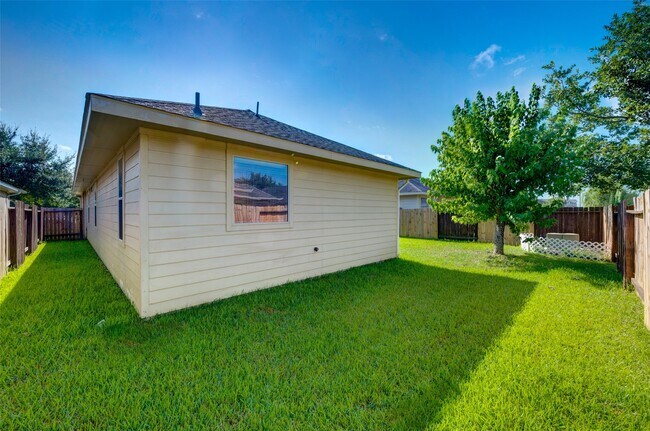Building Photo - 7414 Compass Rose Dr