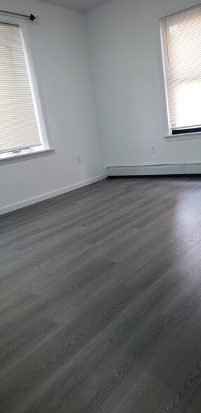 Building Photo - 55 Highlawn Ave