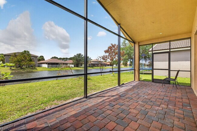 Building Photo - 2237 Newport Isles Blvd