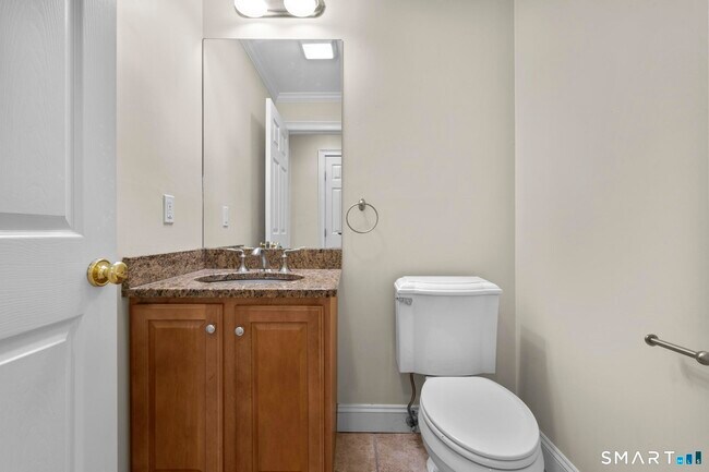 Building Photo - 32 Crows Nest Ln