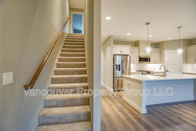 Building Photo - 11805 NE 108th St