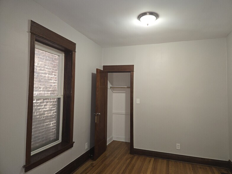 Building Photo - 6555 S Green St