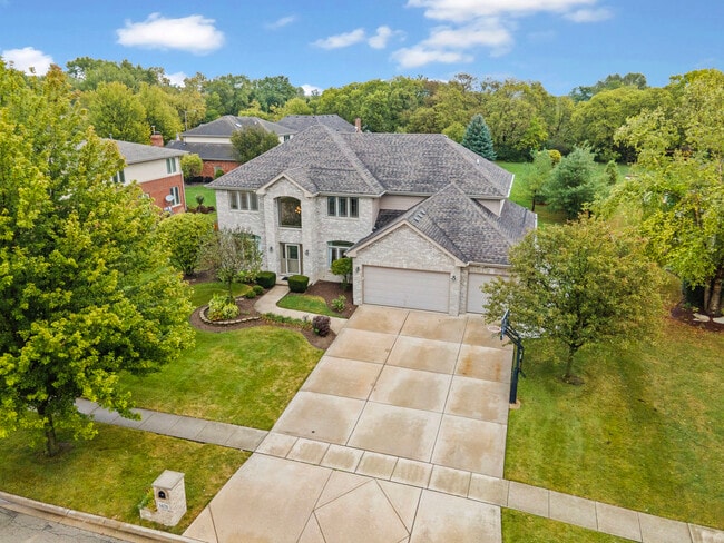 Building Photo - 1670 London Rd