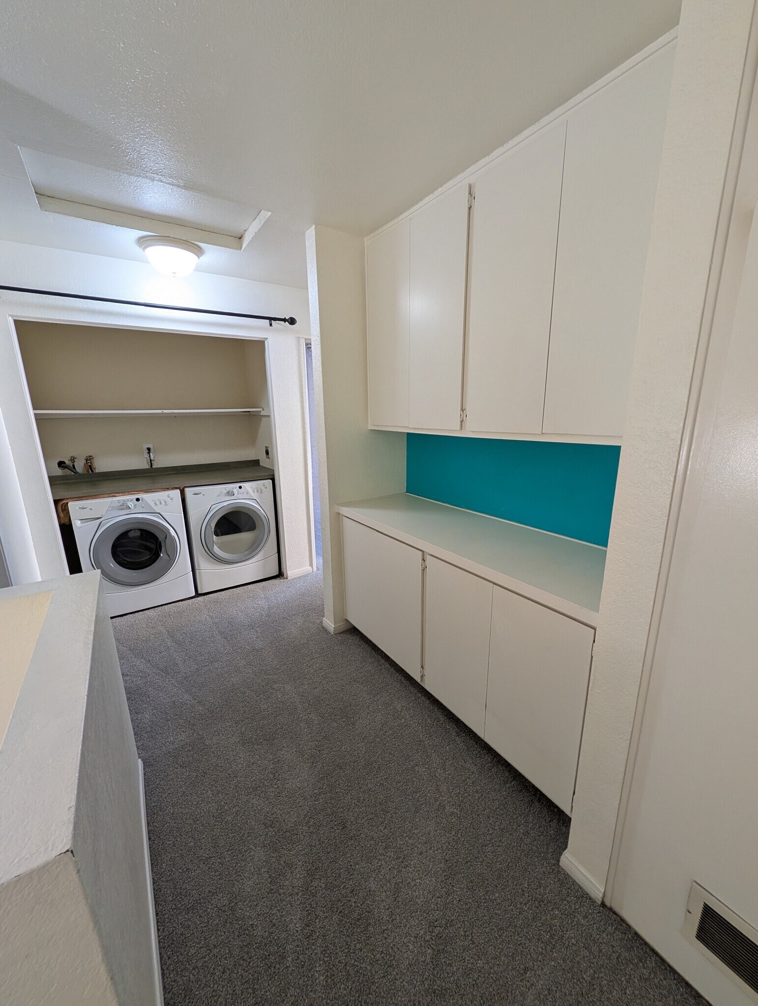 Building Photo - 10170 Palm Glen Dr