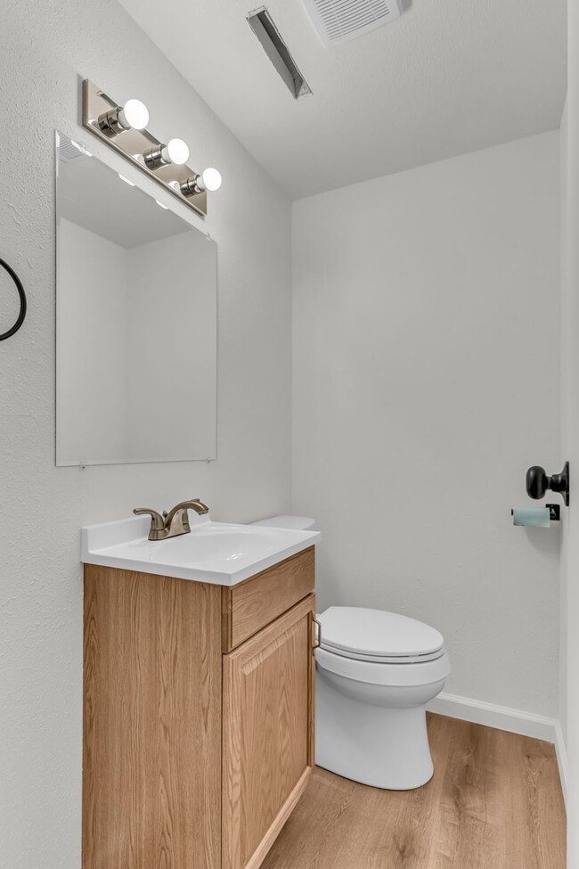 Building Photo - 3112 SW Grand Ct