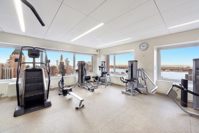 Building Photo - 322 W 57th St