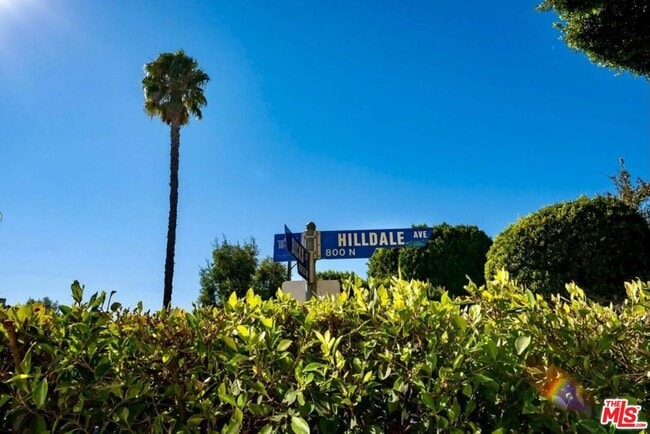 Building Photo - 866 Hilldale Ave