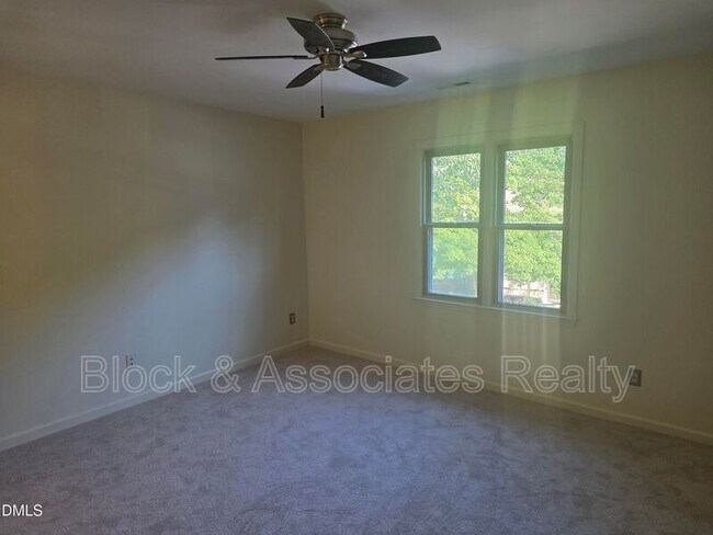 Building Photo - 6550 Thetford Ct
