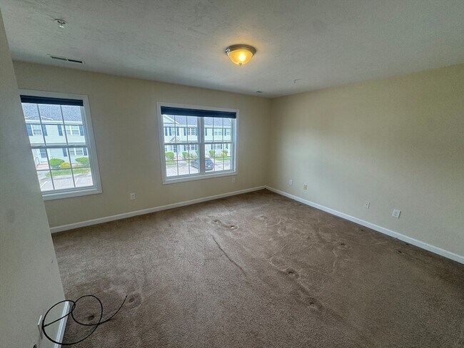 Building Photo - 14 Merrimac Way