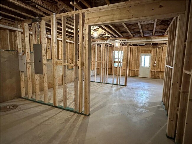 Building Photo - 1520 Kaden Ln