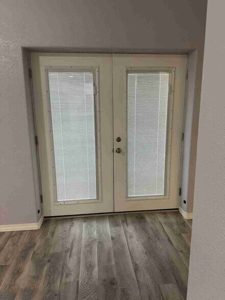 Building Photo - 3815 Tahoe Forest Ln