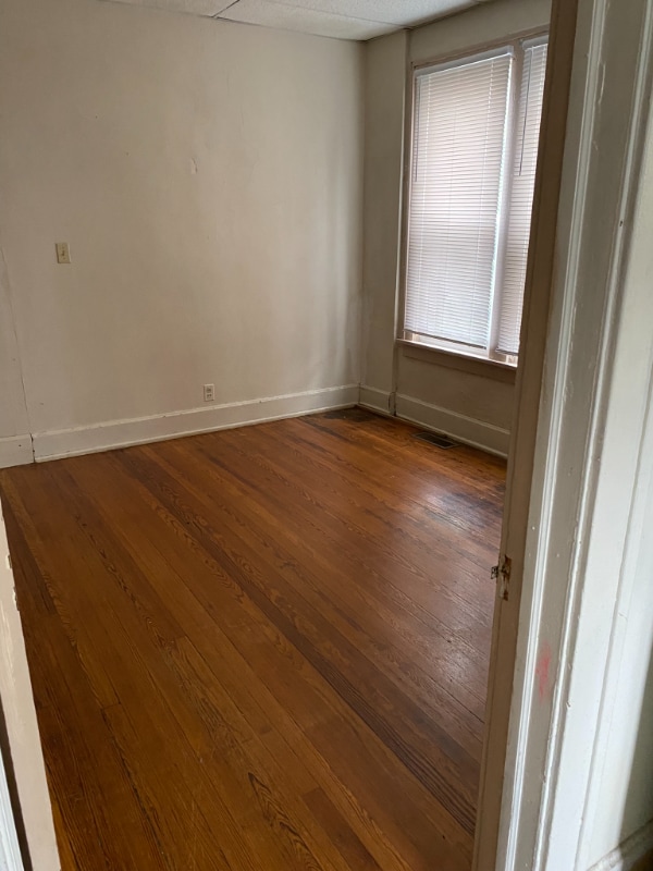 Building Photo - 619 Allen Ave