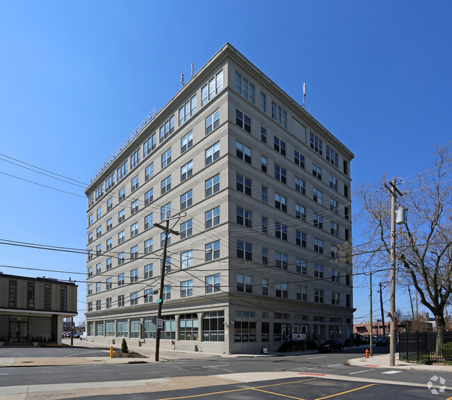 Building Photo - 444 lofts