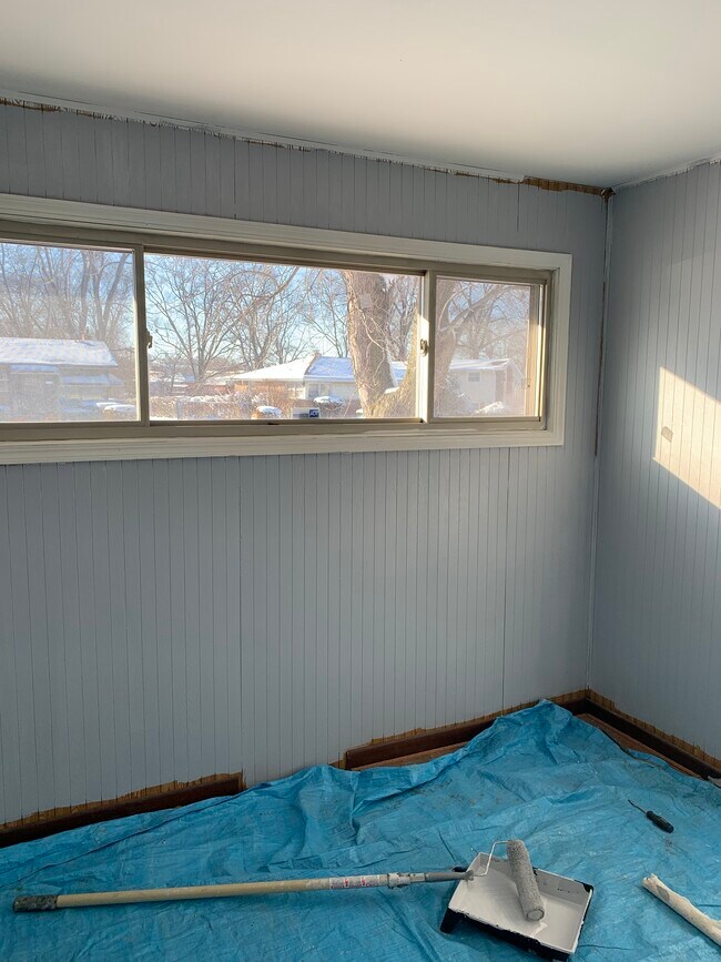 Building Photo - 16023 Circle Dr