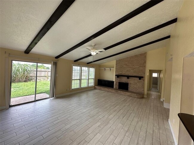 Building Photo - 17107 Bougainvilla Ln