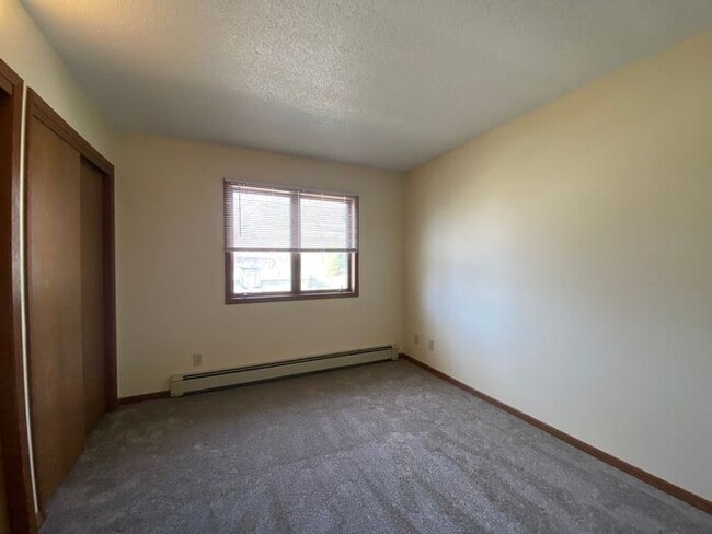 Building Photo - $850 | 2 Bedroom, 1 Bathroom Apartment | No Pets | Available for a February 23rd Move In!*
