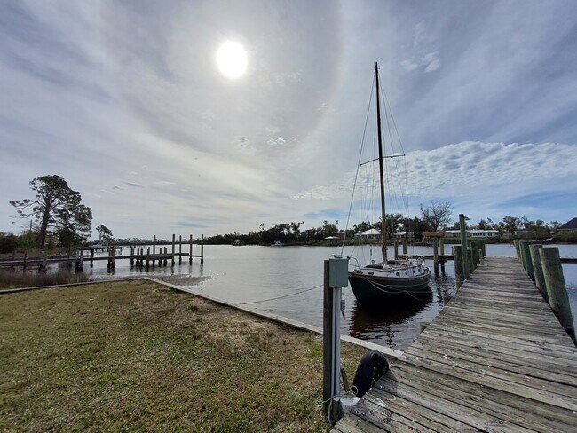 Building Photo - 7402 Hwy 2302