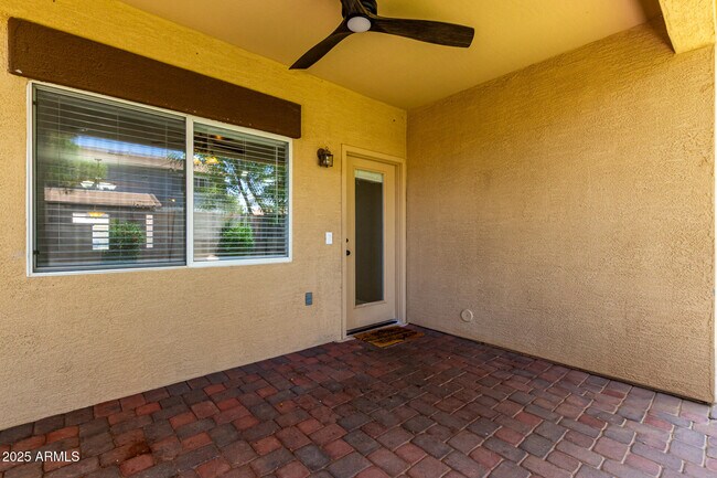 Building Photo - 3704 E Wyatt Way