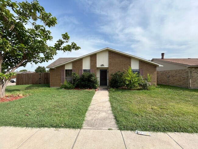 Primary Photo - Blend of comfort and convenience