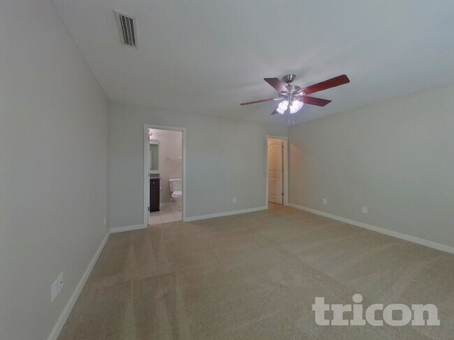 Building Photo - 930 Corvus Ct