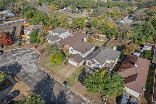 Building Photo - 336 Celery Loop