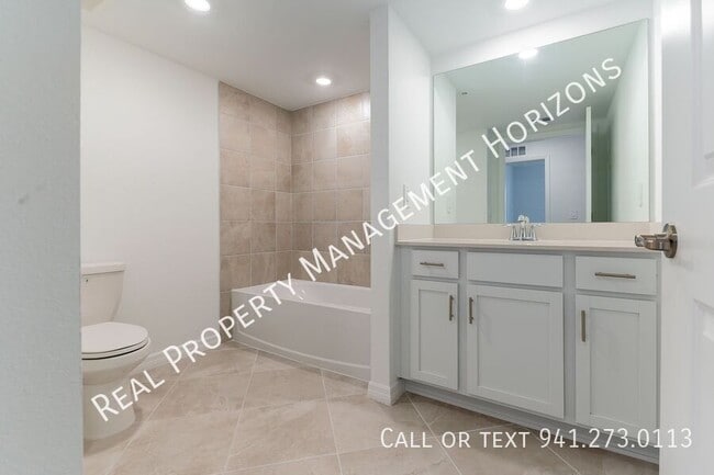 Building Photo - 5628 Summit Point Cir