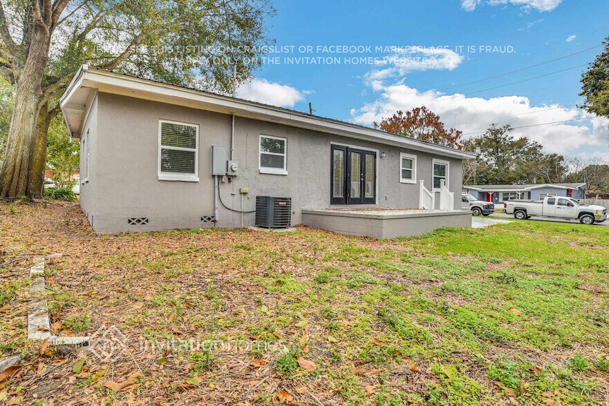 Building Photo - 6825 Ambassador Dr