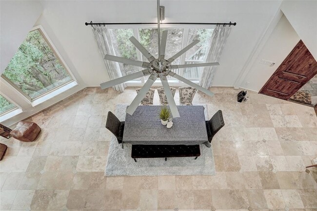 Building Photo - 8804 Mountain Ridge Dr