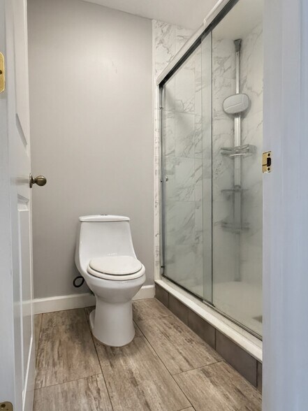 Building Photo - 3618 Mission Ct