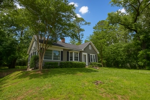 Building Photo - 2517 31st Ave