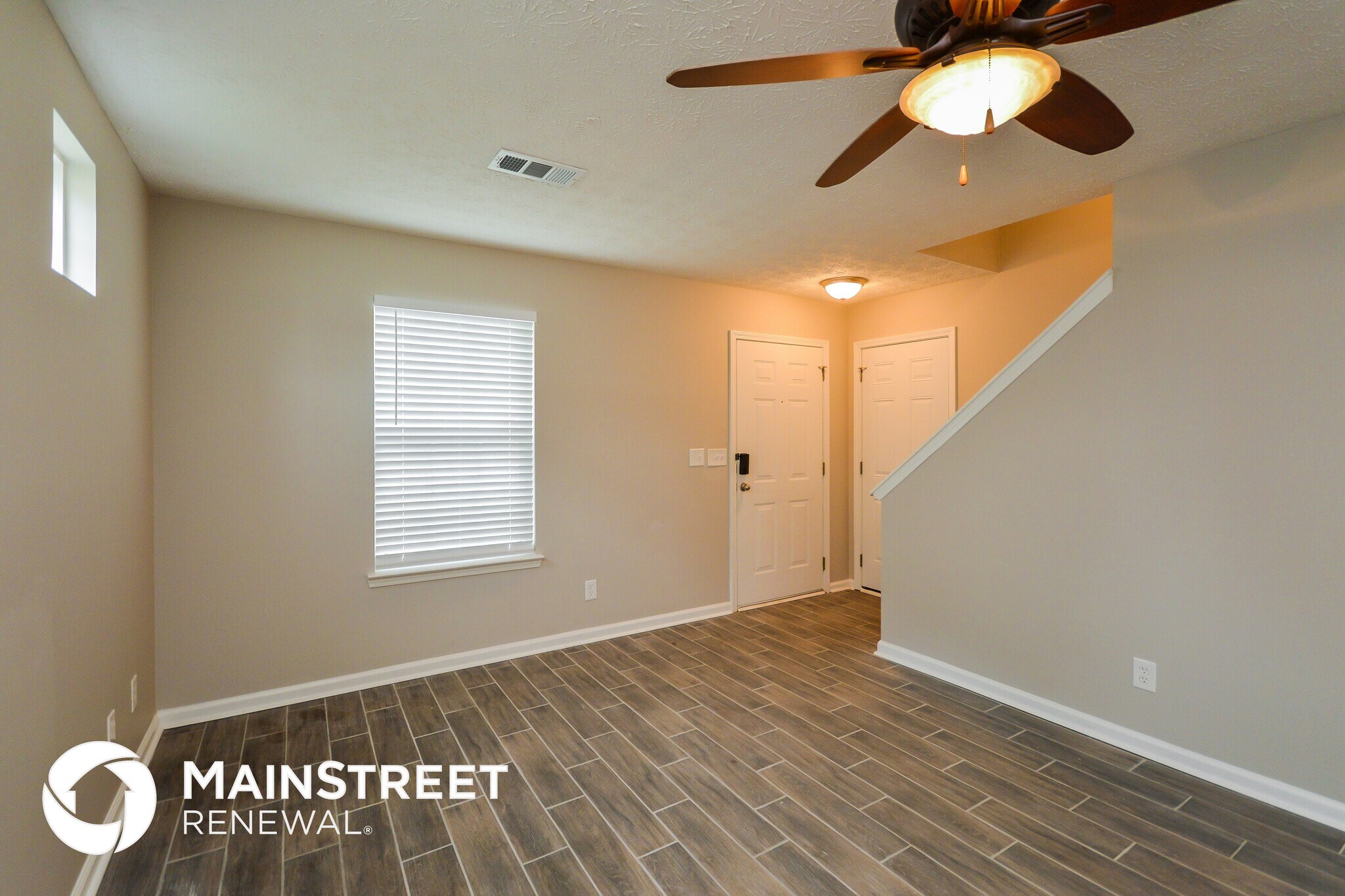 Building Photo - 140 Meadowridge Dr