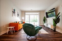 Building Photo - 7630 Solana Dr