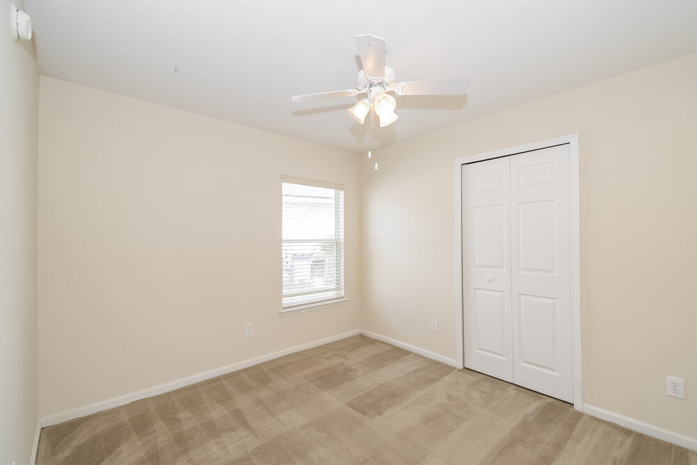 Building Photo - 2452 Willowbend Dr