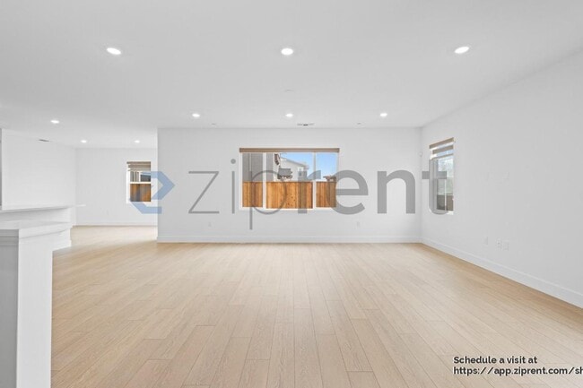 Building Photo - 67 W San Francisco Dr