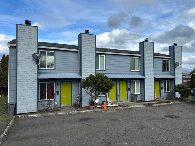 Building Photo - 5427 NE Killingsworth St