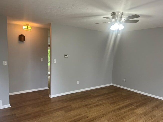 Building Photo - 5101 Holbrook Dr