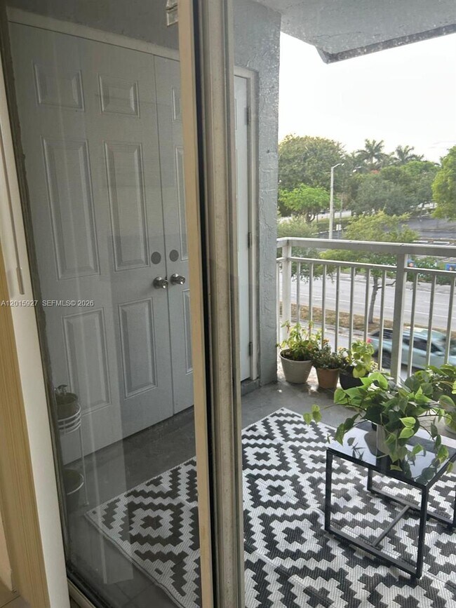 Building Photo - 8660 SW 212th St