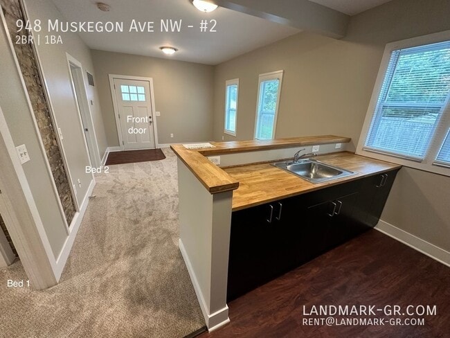 Building Photo - 948 Muskegon Ave NW