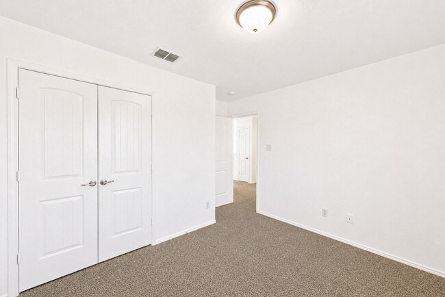 Building Photo - 9113 Holliday Ln