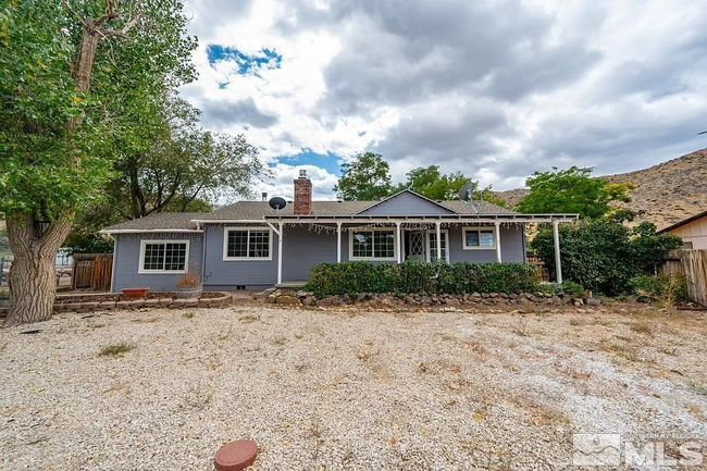 Building Photo - 215 Mule Deer Rd