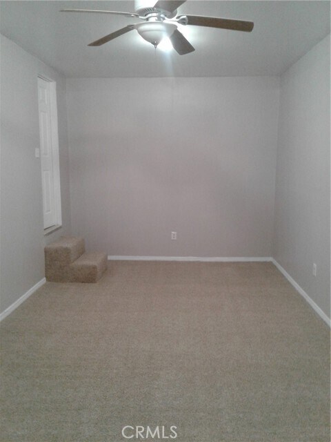 Building Photo - 924 W George St