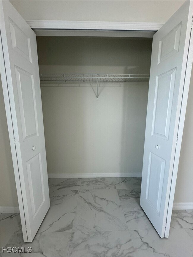 Building Photo - 884 Alabama Rd S