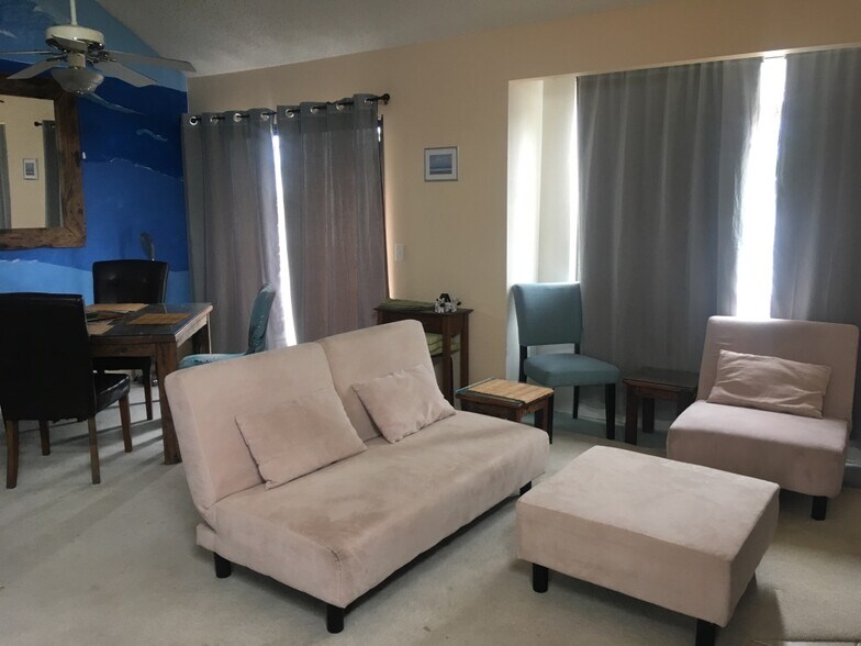 Building Photo - 4357 Cleveland Ave