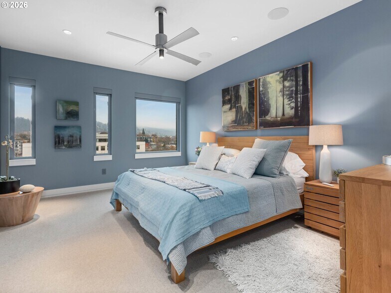 Building Photo - 311 NW 12th Ave