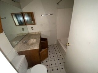 Building Photo - 1215 Westway Cir