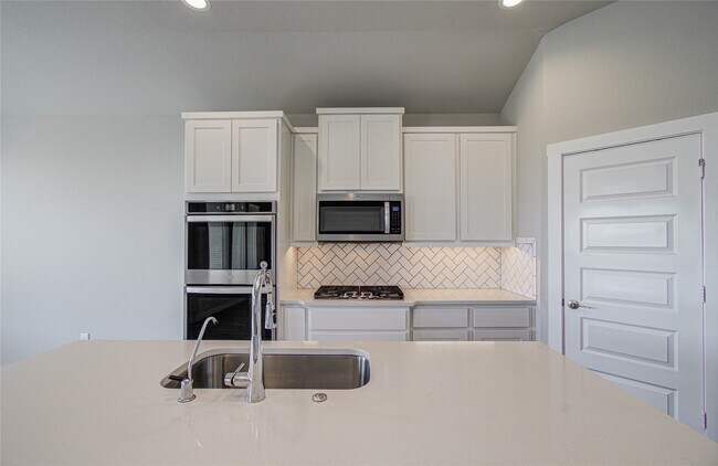 Building Photo - 28511 Hannahs Harbor Ln