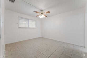 Building Photo - 1272 Lawry Ave