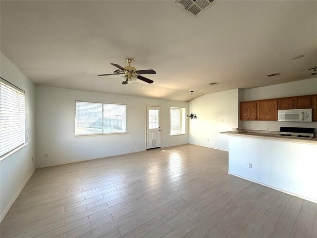 Building Photo - 917 Elderberry Tea Cove