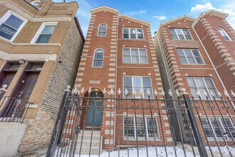 Building Photo - 2033 W Huron St