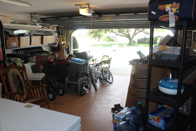 Building Photo - 13847 Geranium Pl